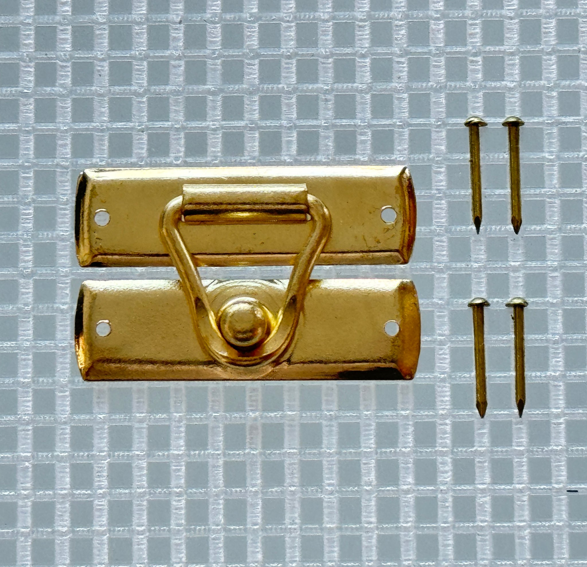 Hand Catch Wire C741 Kit - 1 1/8'' Width X 3/4'' Height Wire Latch Catch, Brass Finish ...