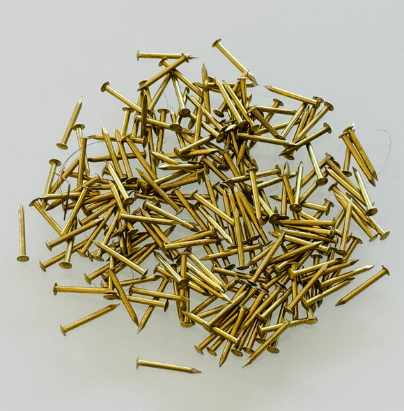 K121 - 1/2'' #18 Solid Brass Escutcheon Pins (1 oz.)